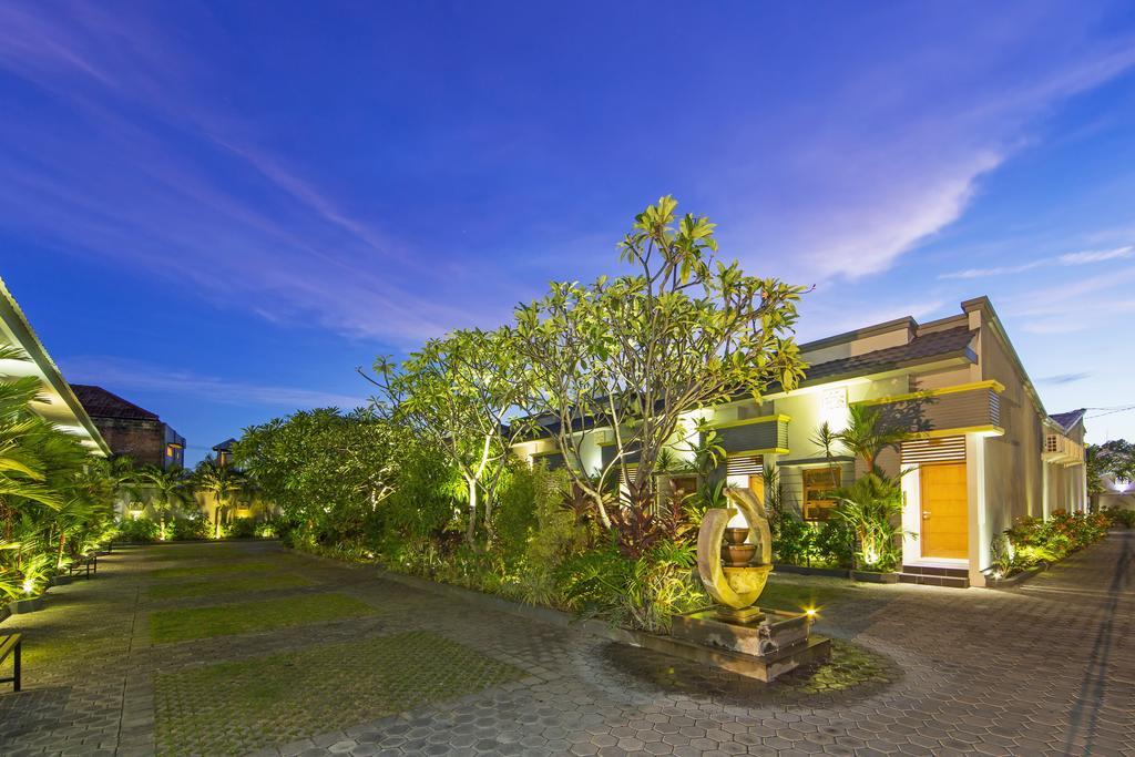 The Banyumas Villa Denpasar Exterior foto
